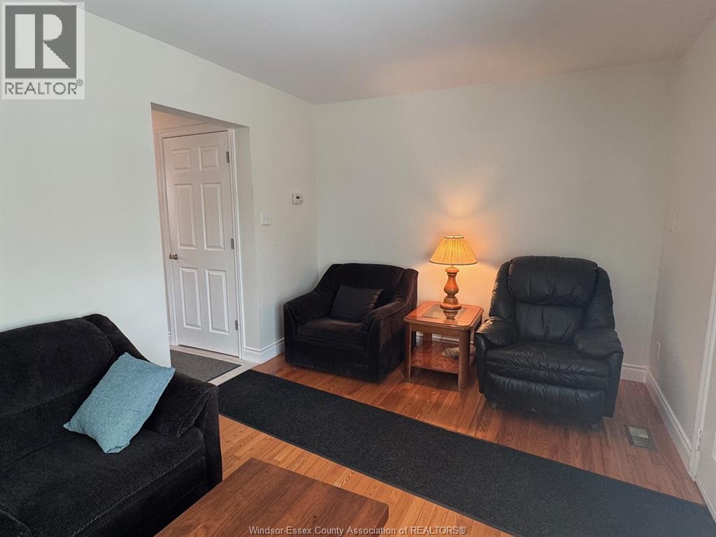 5458 LASSALINE AVENUE - 4