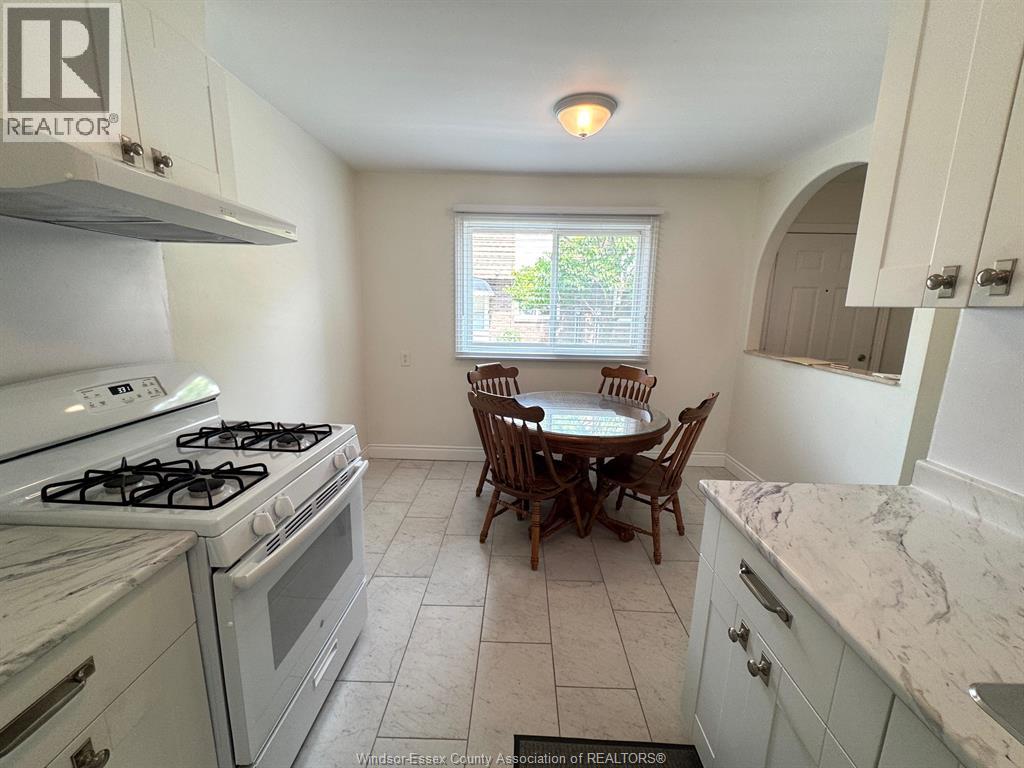5458 LASSALINE AVENUE - 9