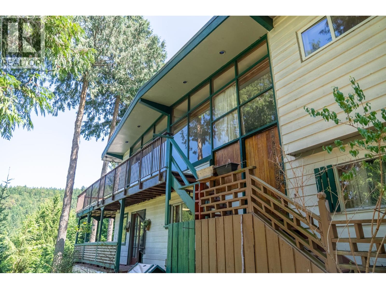 2610 GUNWHALE ROAD, Pender Island