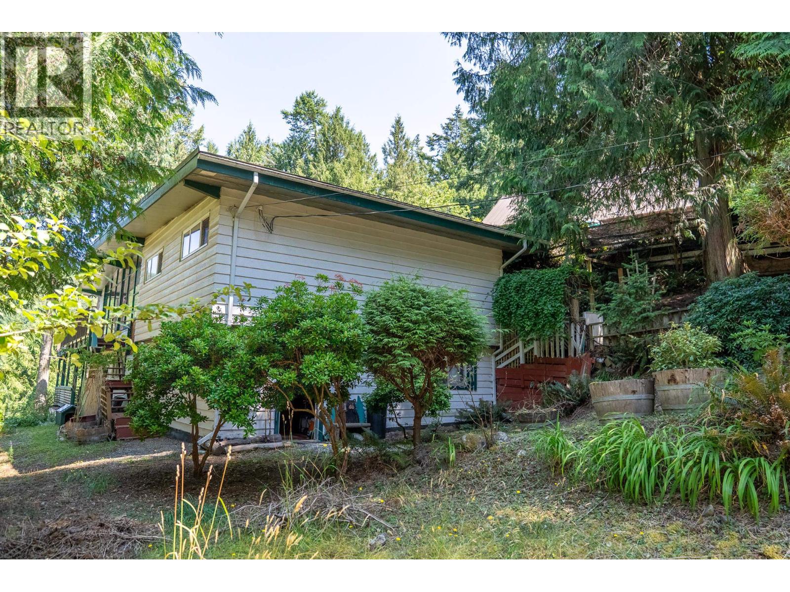 2610 GUNWHALE ROAD, Pender Island