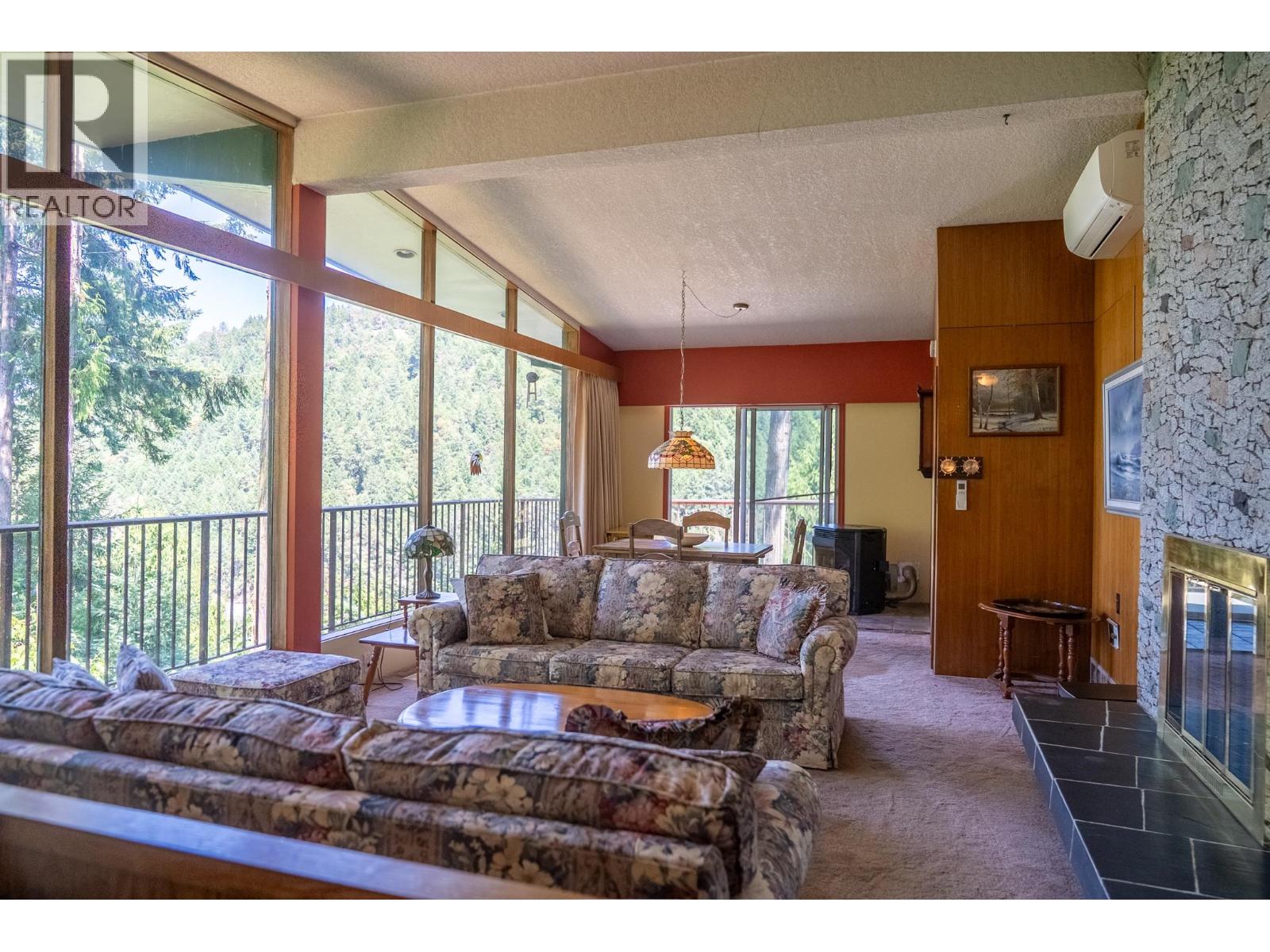 2610 GUNWHALE ROAD, Pender Island
