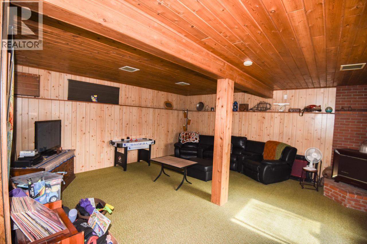 7520 WEST SUBDIVISION Road - 35