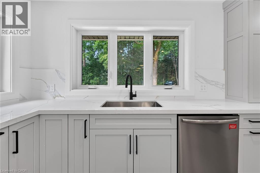 1376 MINERAL SPRINGS Road - Image 11