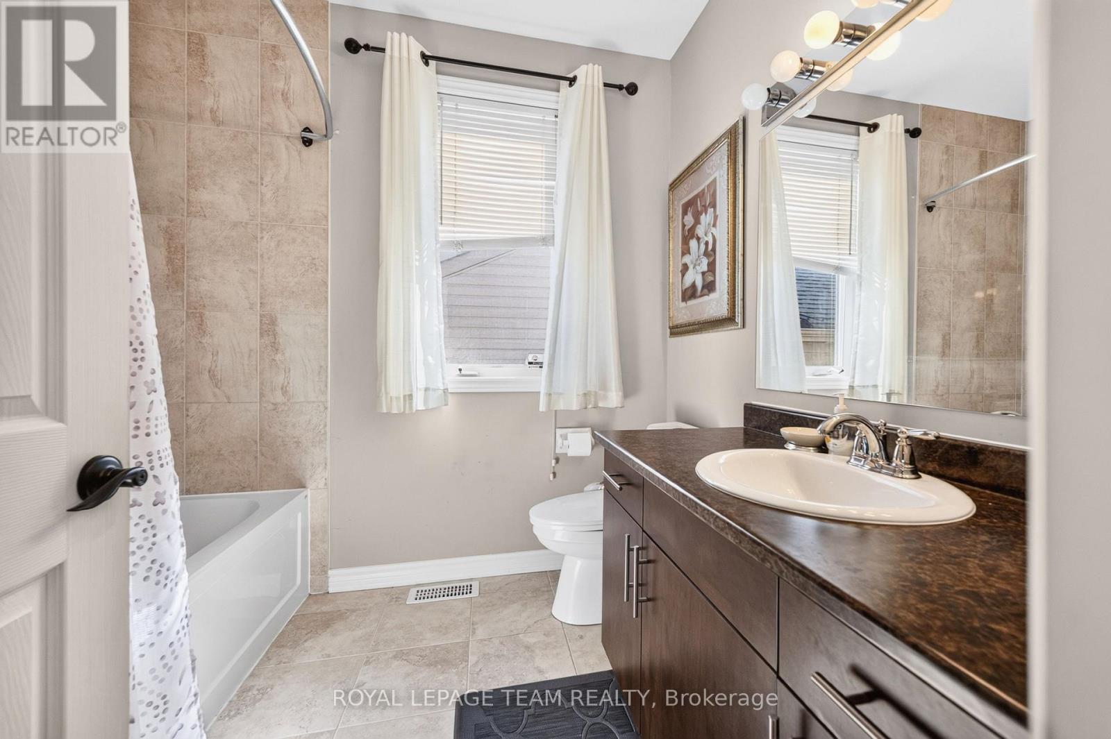 340 GALLANTRY WAY - 40