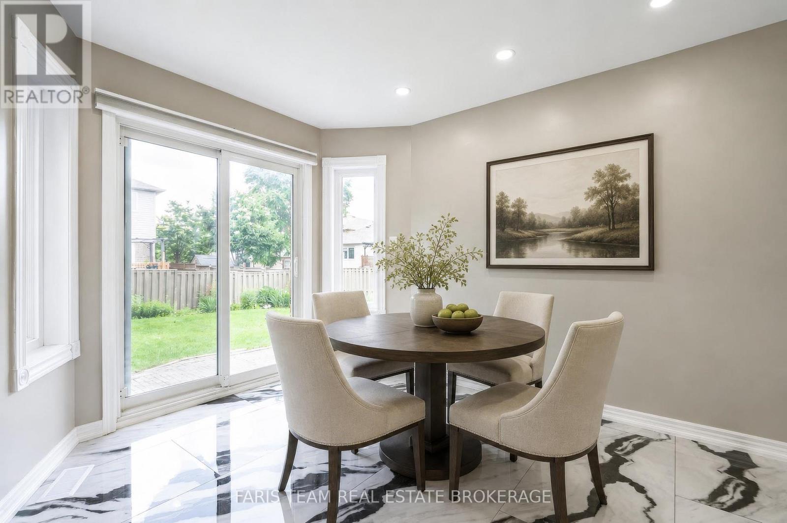 186 FERNDALE DRIVE S - 10