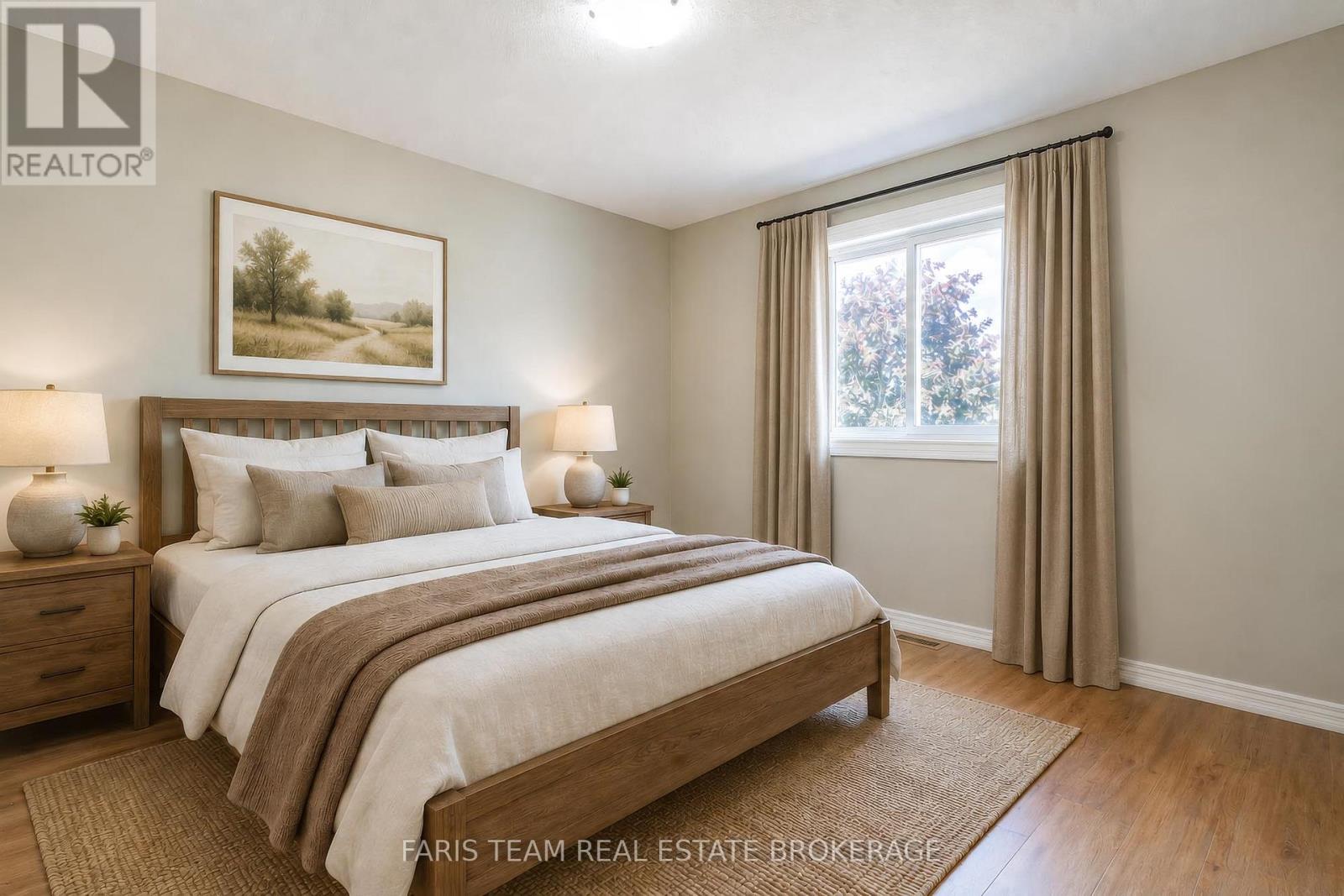 186 FERNDALE DRIVE S - 22