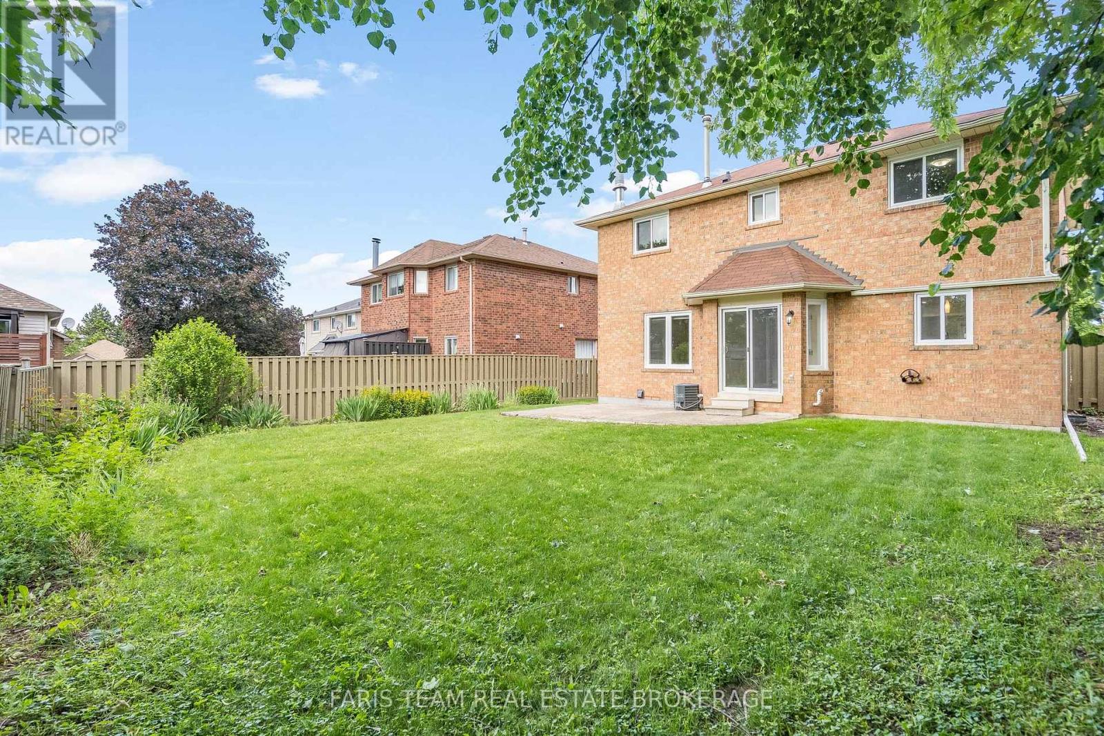 186 FERNDALE DRIVE S - 40