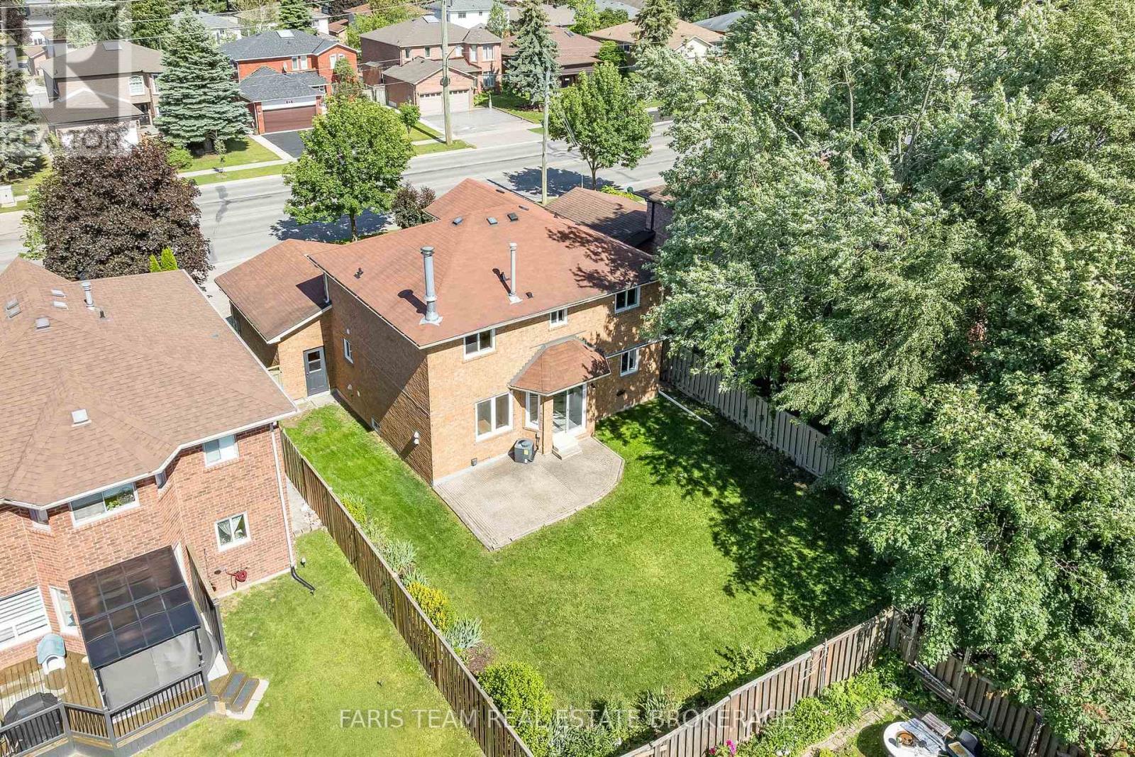 186 FERNDALE DRIVE S - 41