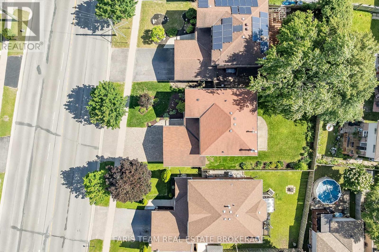 186 FERNDALE DRIVE S - 42