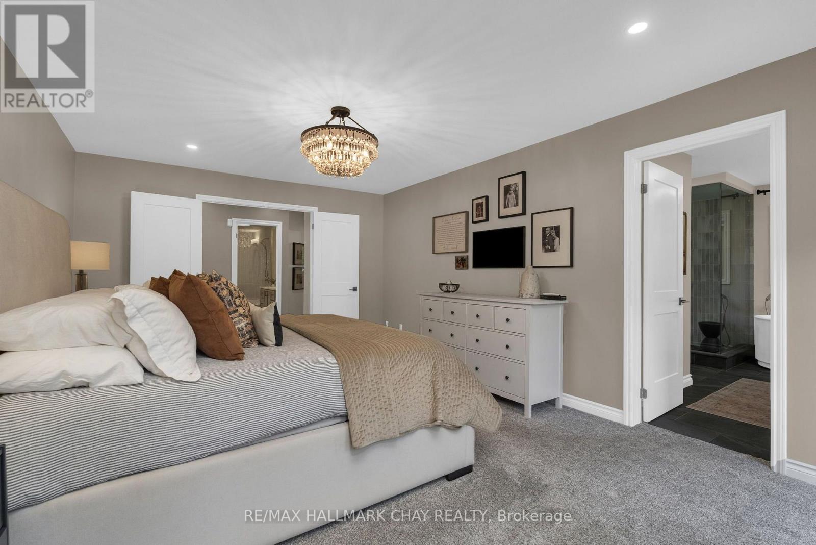 32 FOREST HILL DRIVE - Image 18