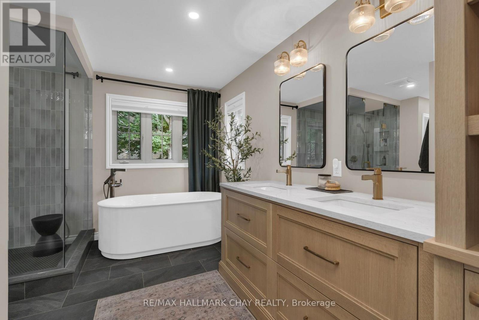 32 FOREST HILL DRIVE - Image 19