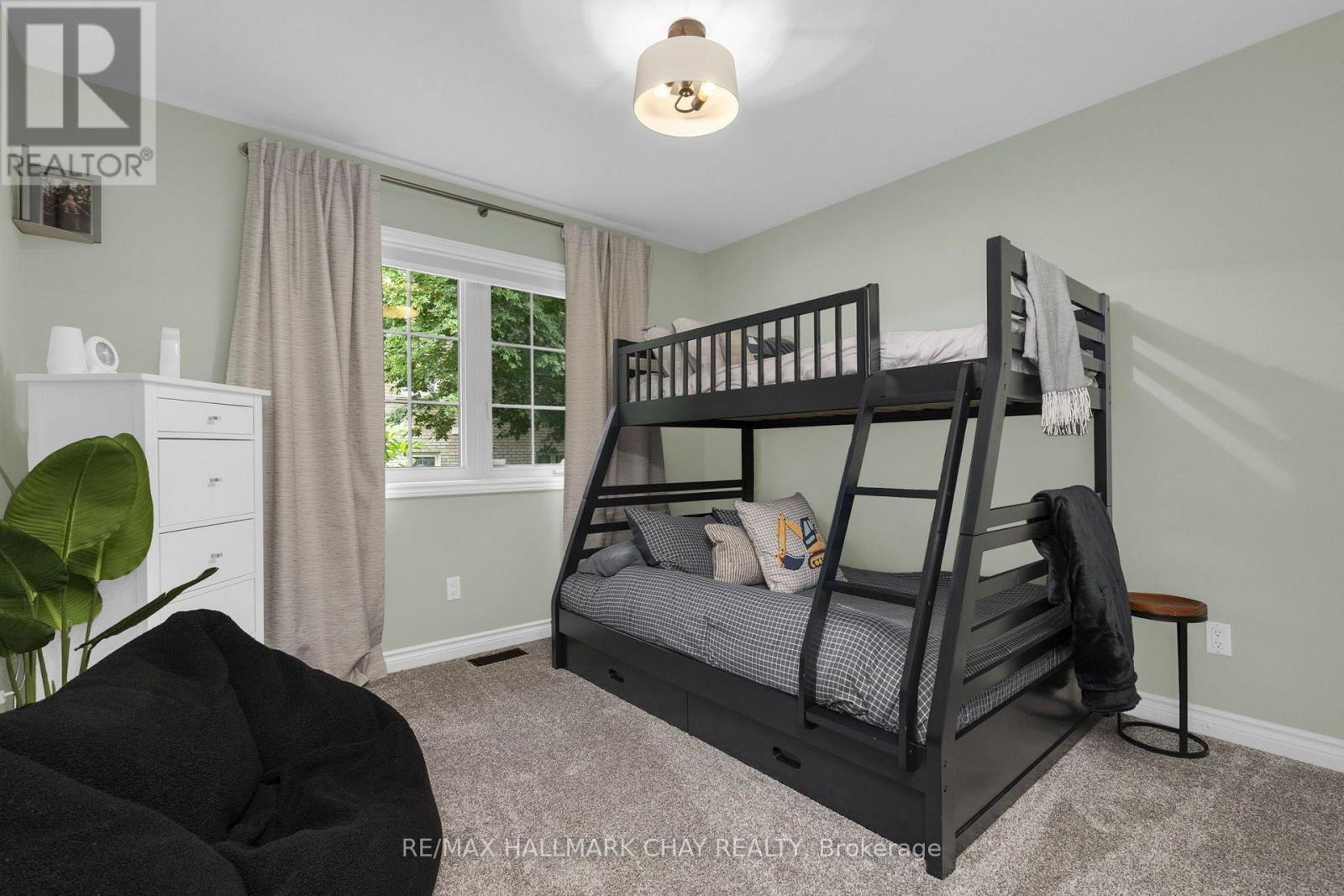 32 FOREST HILL DRIVE - Image 23