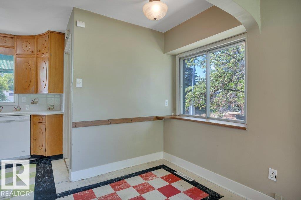 10148 87 Street NW - Photo 18