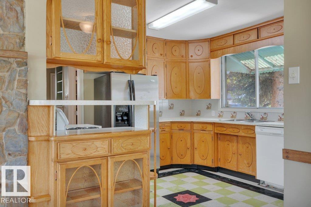10148 87 Street NW - Photo 19