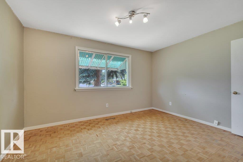 10148 87 Street NW - Photo 26