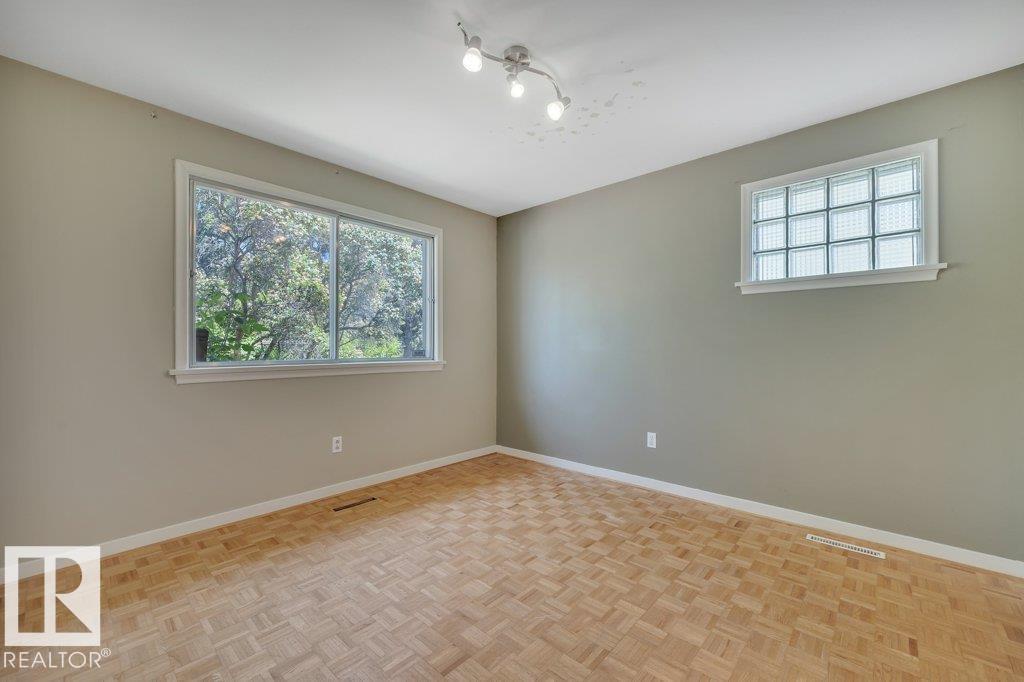 10148 87 Street NW - Photo 27