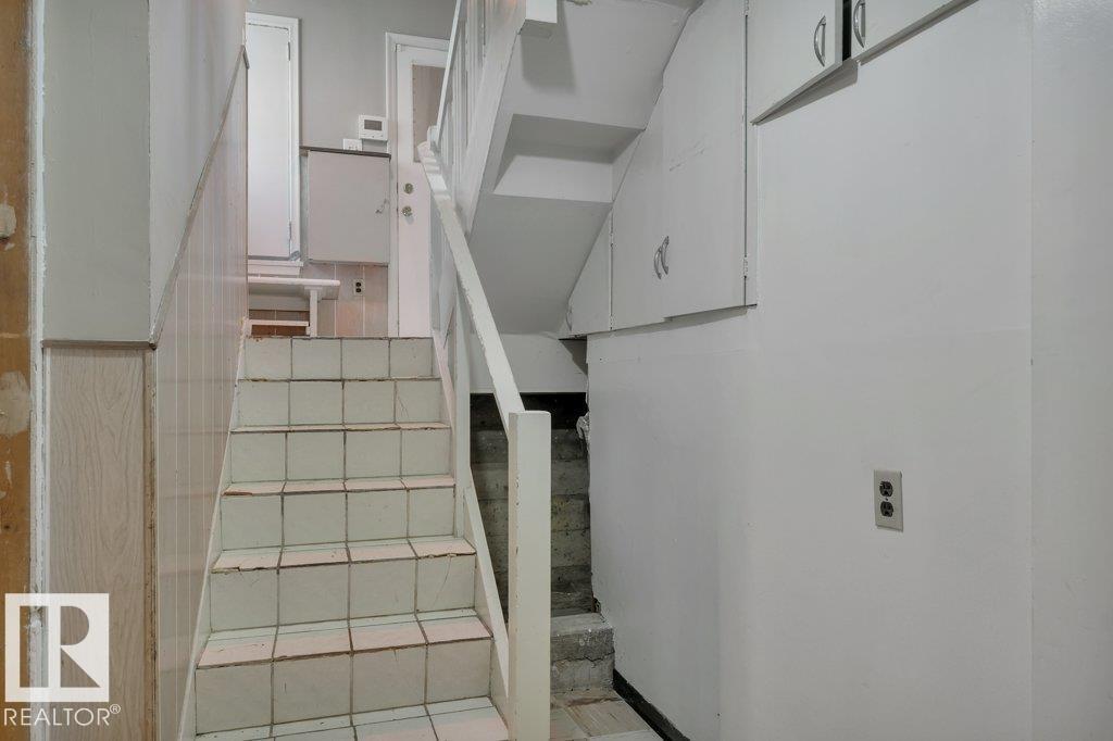 10148 87 Street NW - Photo 33