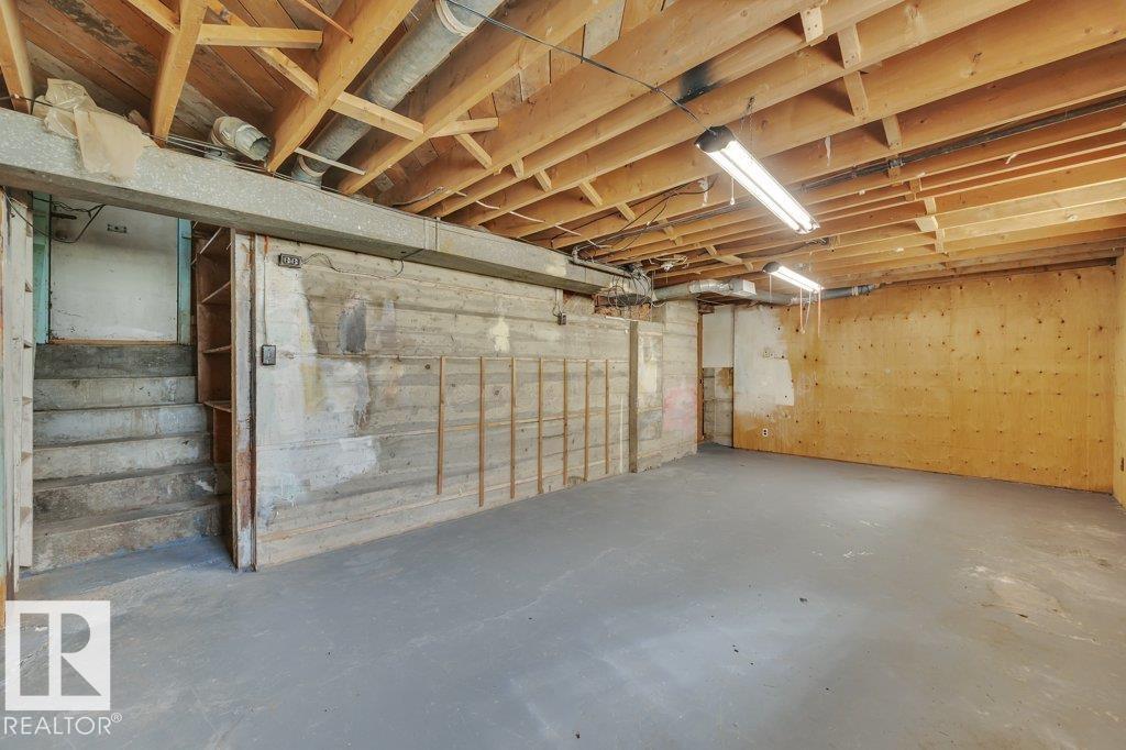 10148 87 Street NW - Photo 39