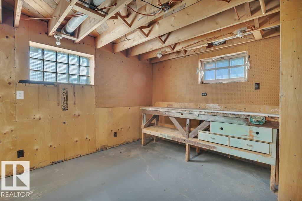 10148 87 Street NW - Photo 40