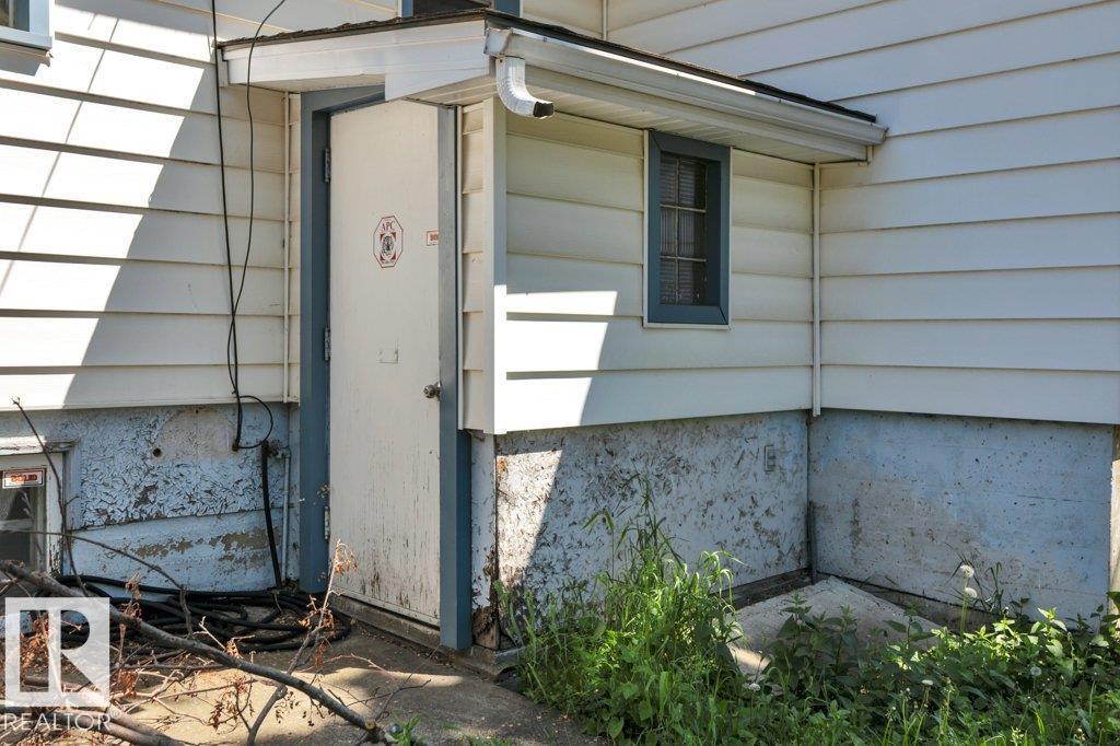 10148 87 Street NW - Photo 43