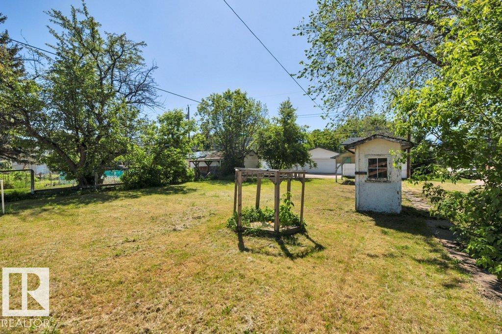10148 87 Street NW - Photo 47