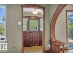 10148 87 St Nw, Edmonton, AB T5H1N4 Photo 10