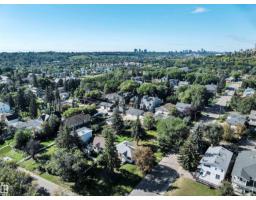 10148 87 St Nw, Edmonton, AB T5H1N4 Photo 54