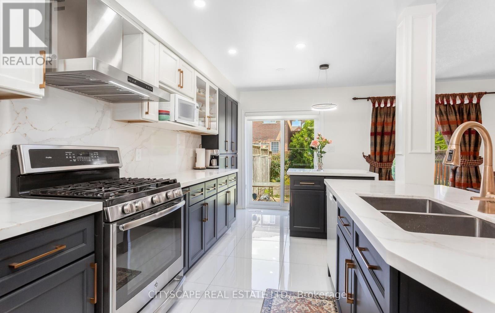 5685 TOPAZ PLACE - Image 14