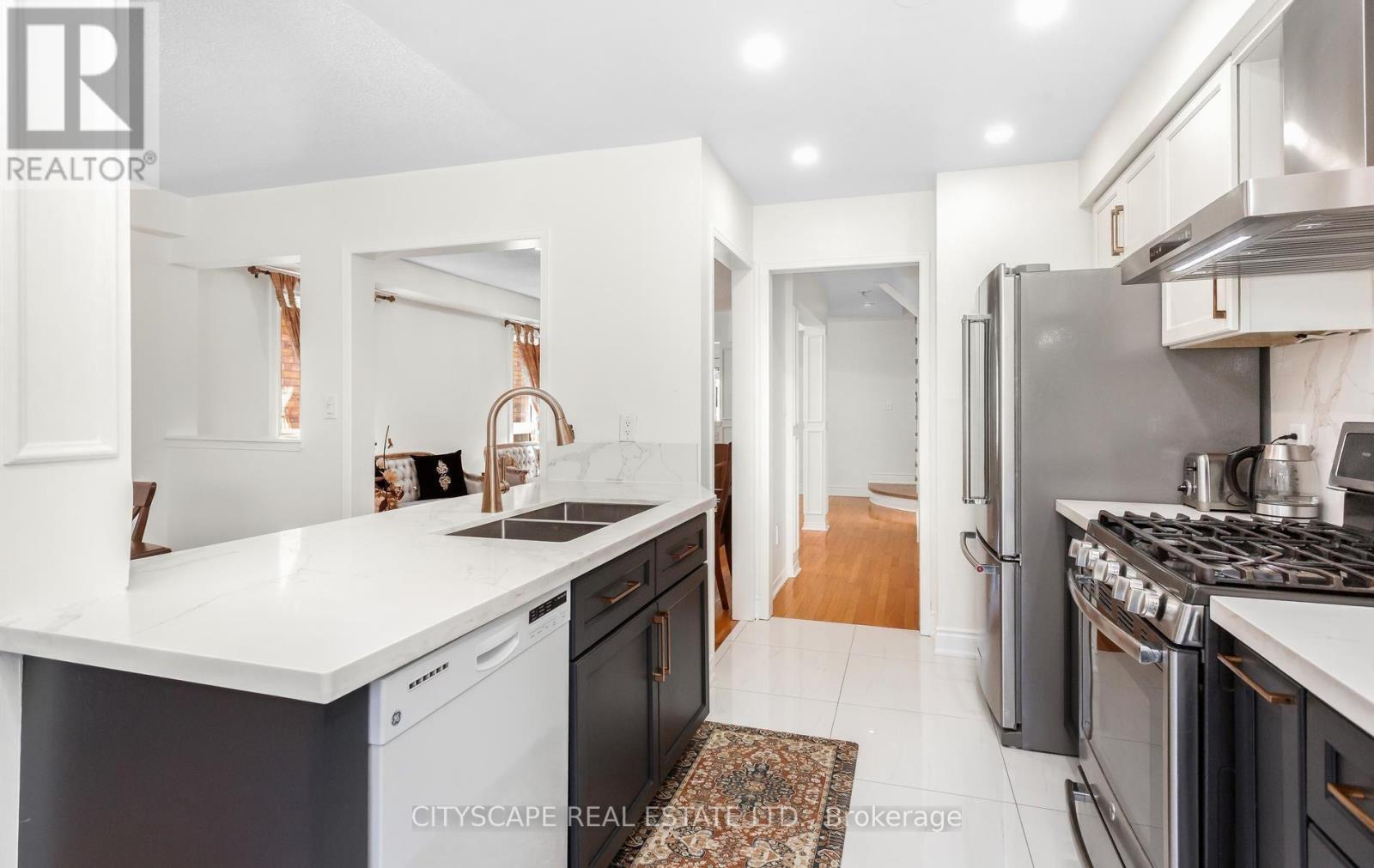 5685 TOPAZ PLACE - Image 20