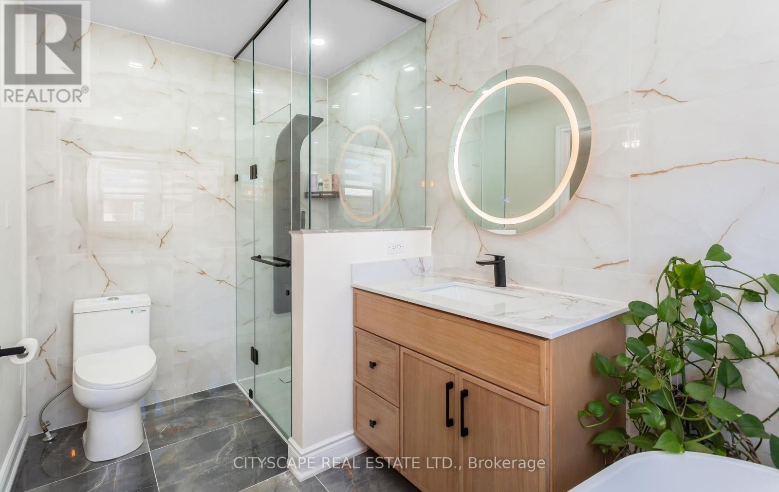 5685 TOPAZ PLACE - Image 32