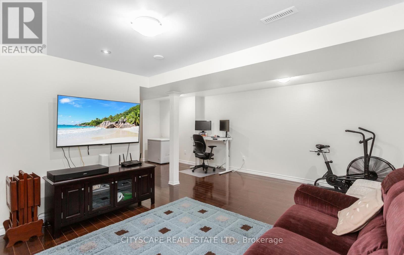 5685 TOPAZ PLACE - Image 43