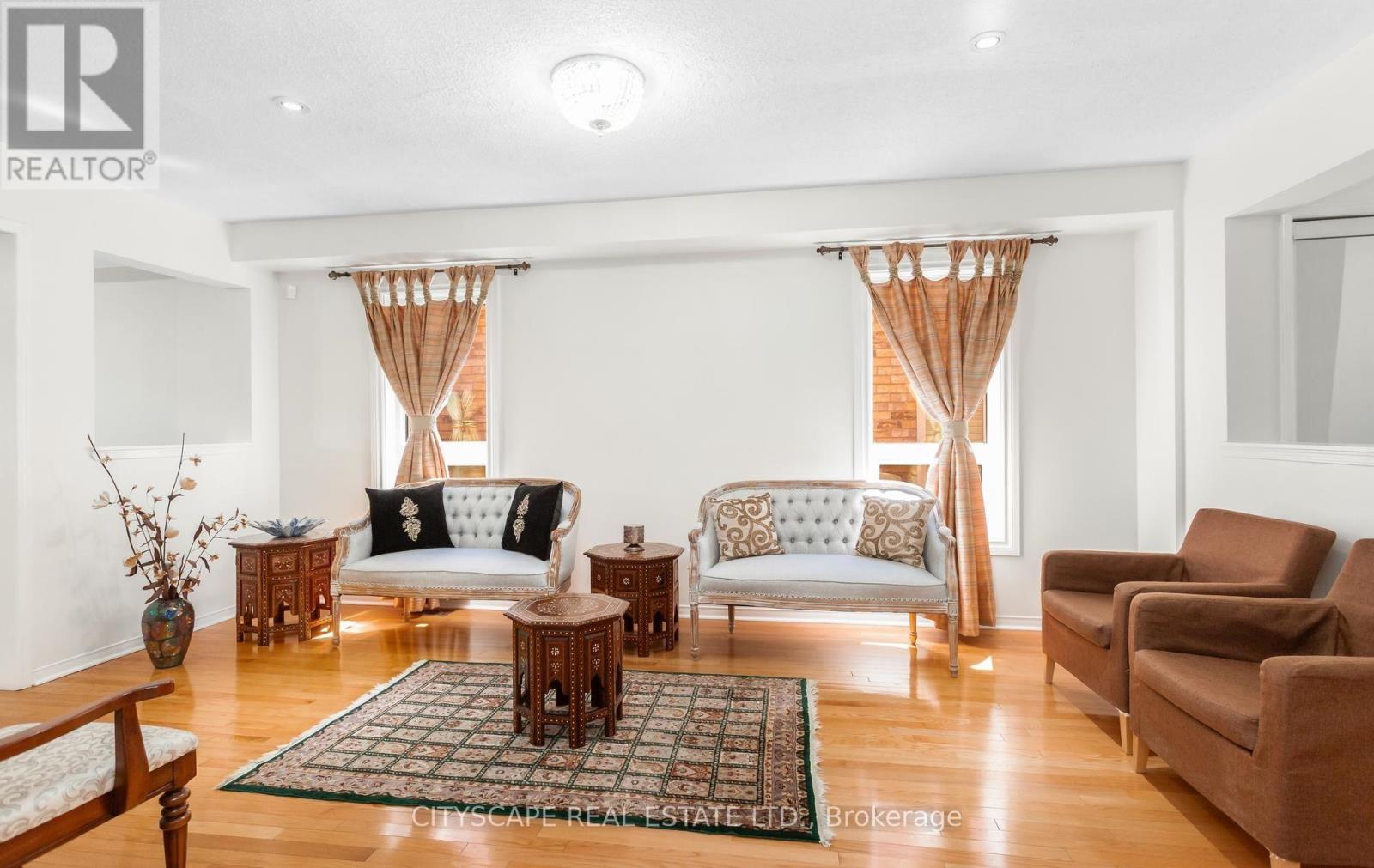 5685 TOPAZ PLACE - Image 8