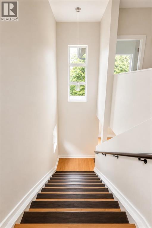 131 8 Avenue NE - 28