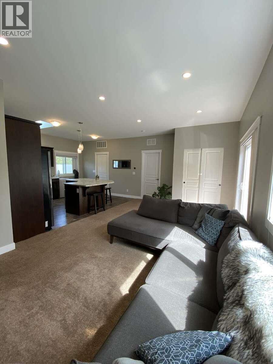2704 JACKS Crescent - Image 10