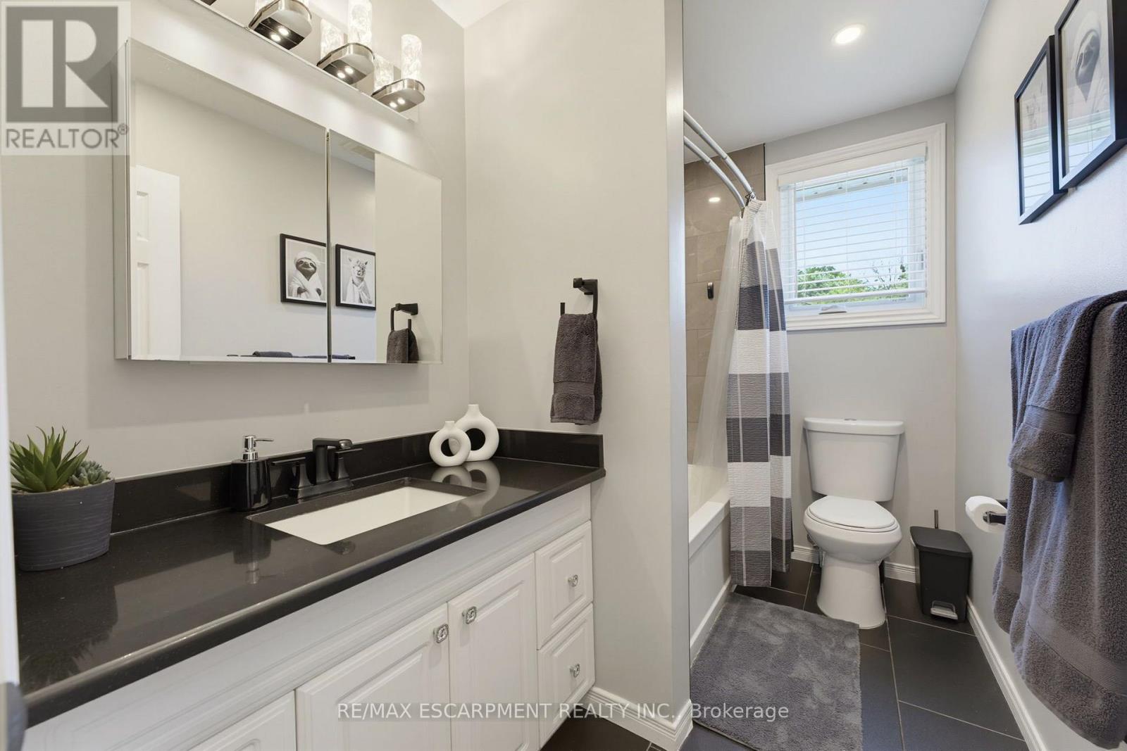 164 HANOVER PLACE - 13