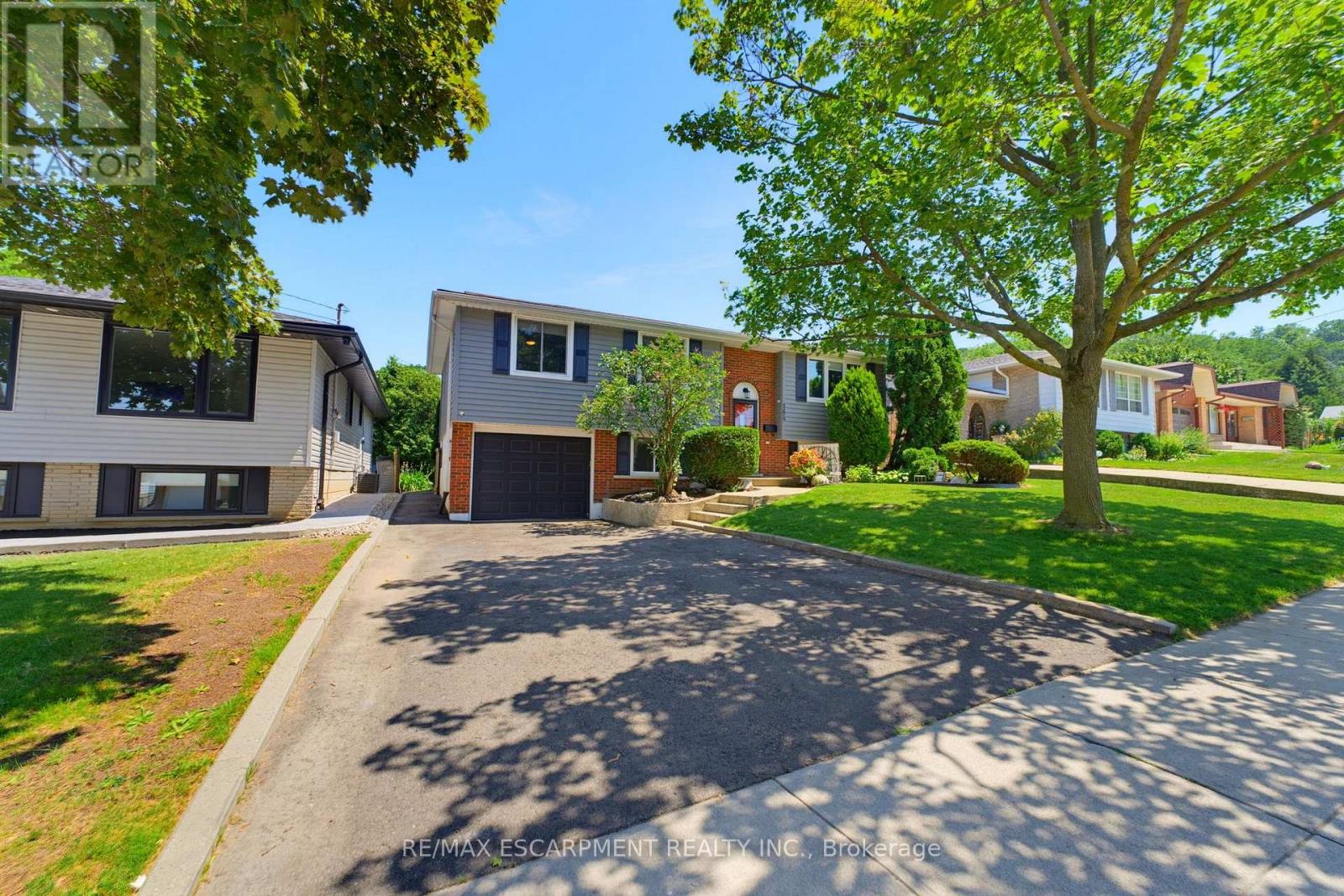164 HANOVER PLACE - 35
