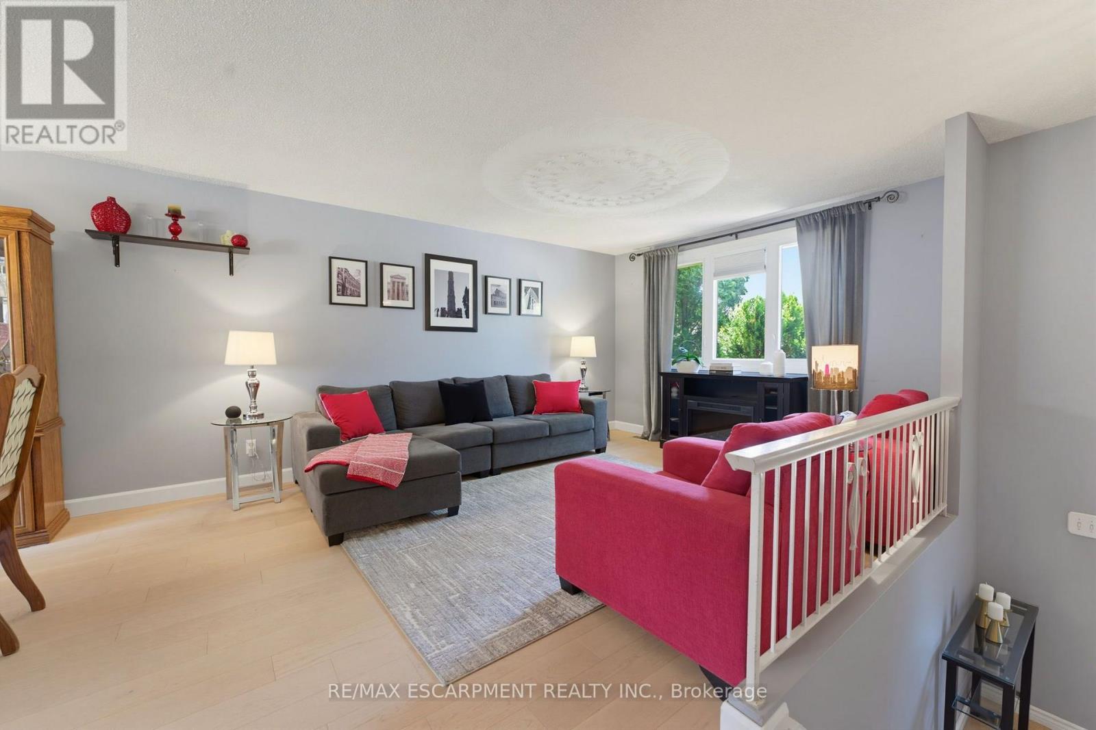 164 HANOVER PLACE - 4