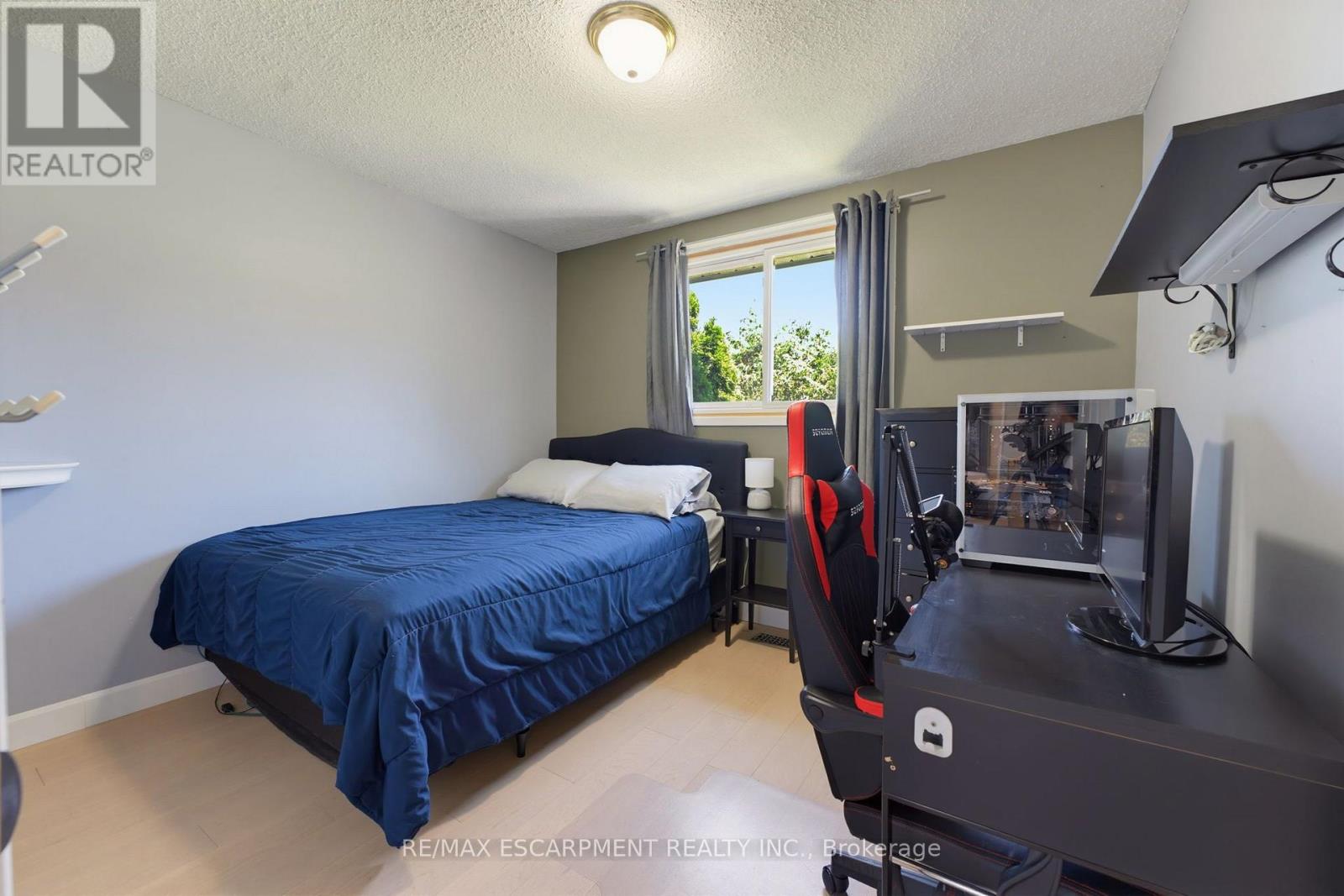164 HANOVER PLACE - 12