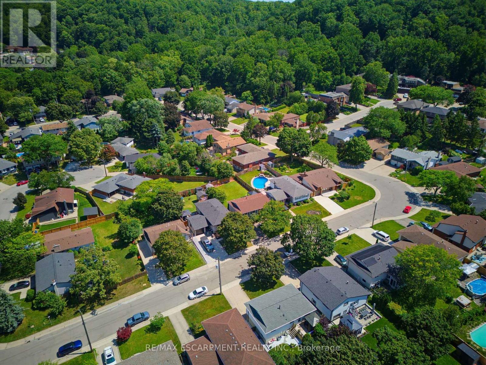 164 HANOVER PLACE - 32