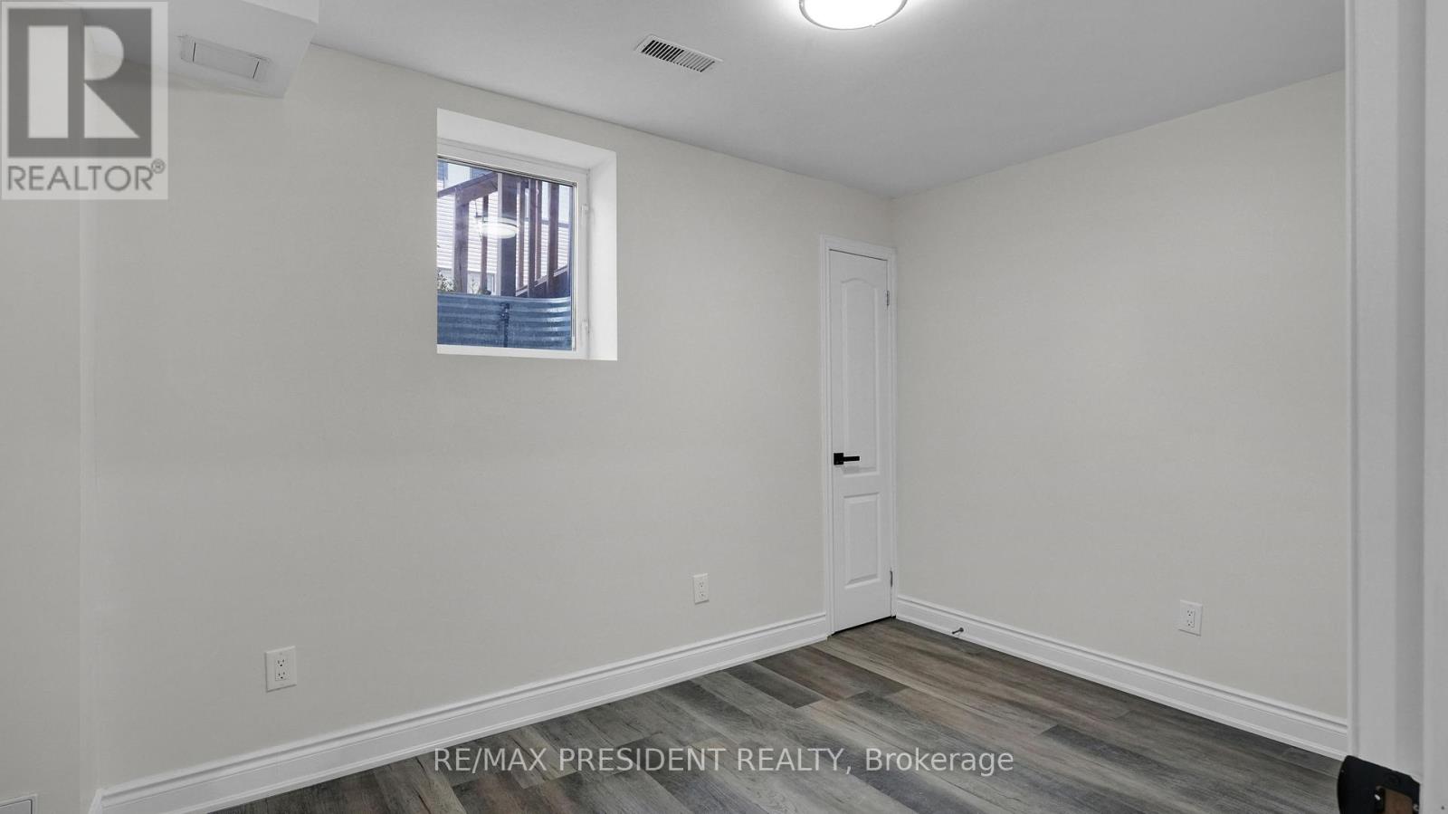 105 EVA DRIVE - 31