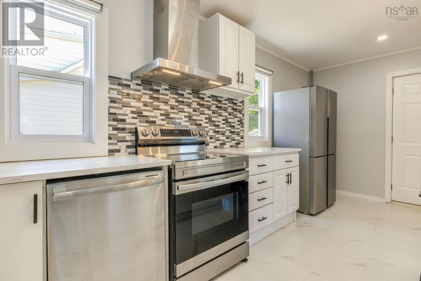 6975 Ward Avenue - 15