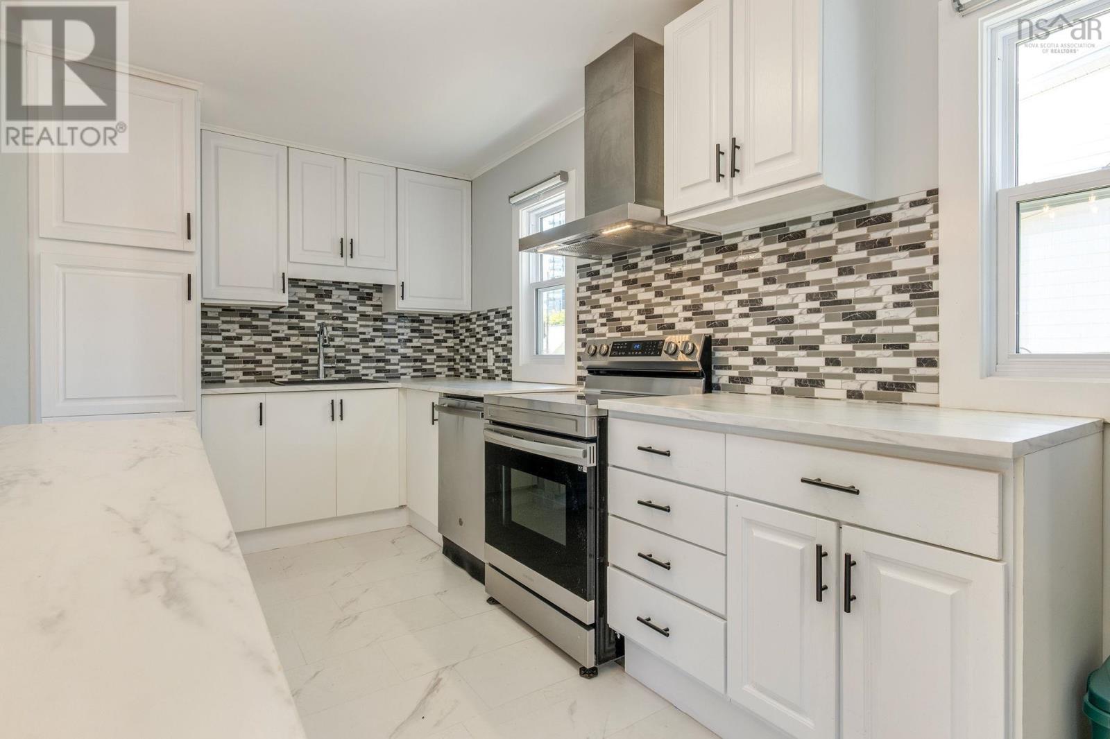 6975 Ward Avenue - 11