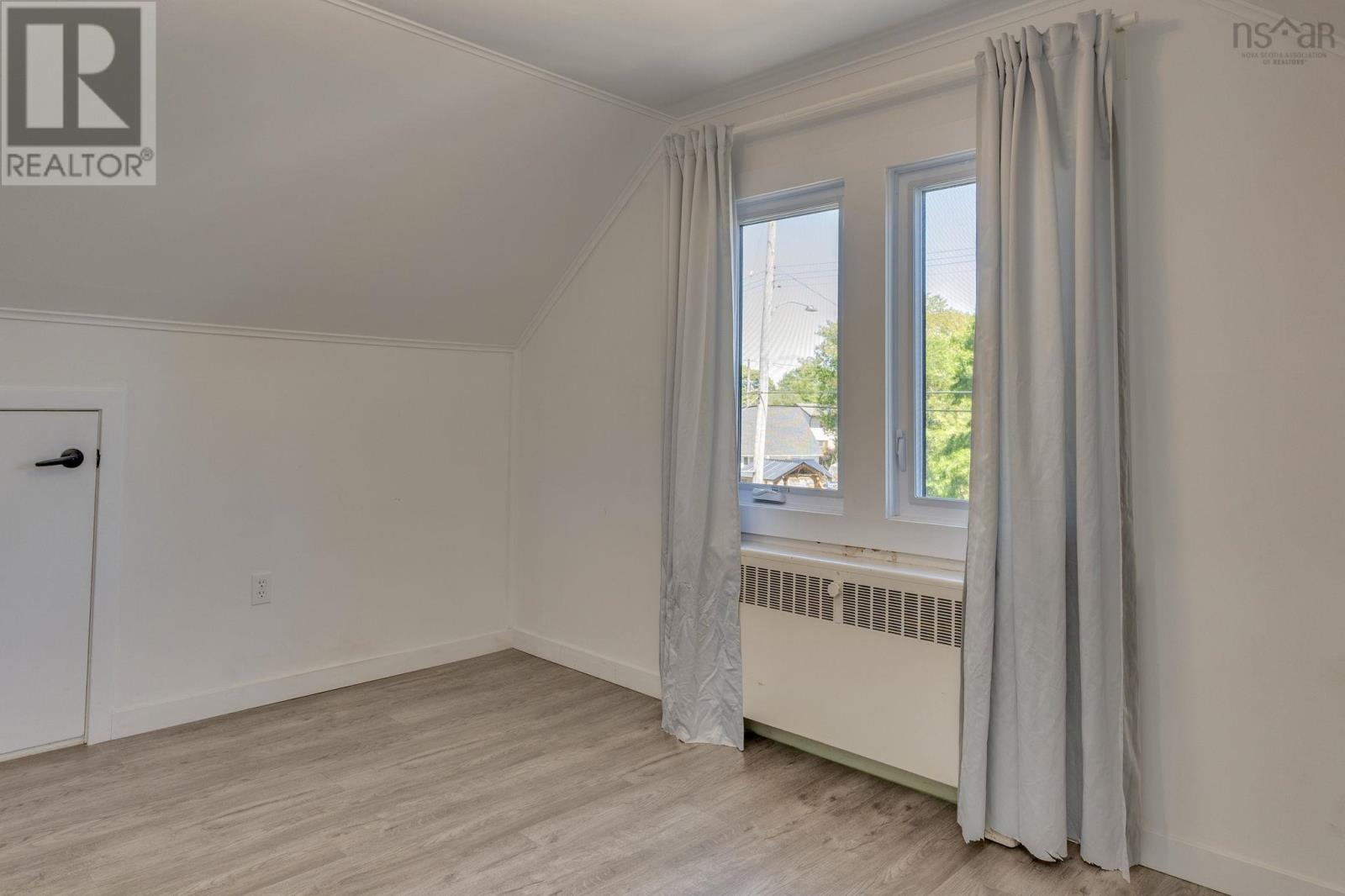 6975 Ward Avenue - 32