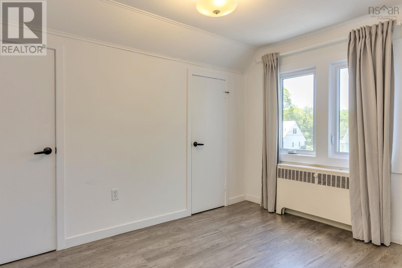 6975 Ward Avenue - 27
