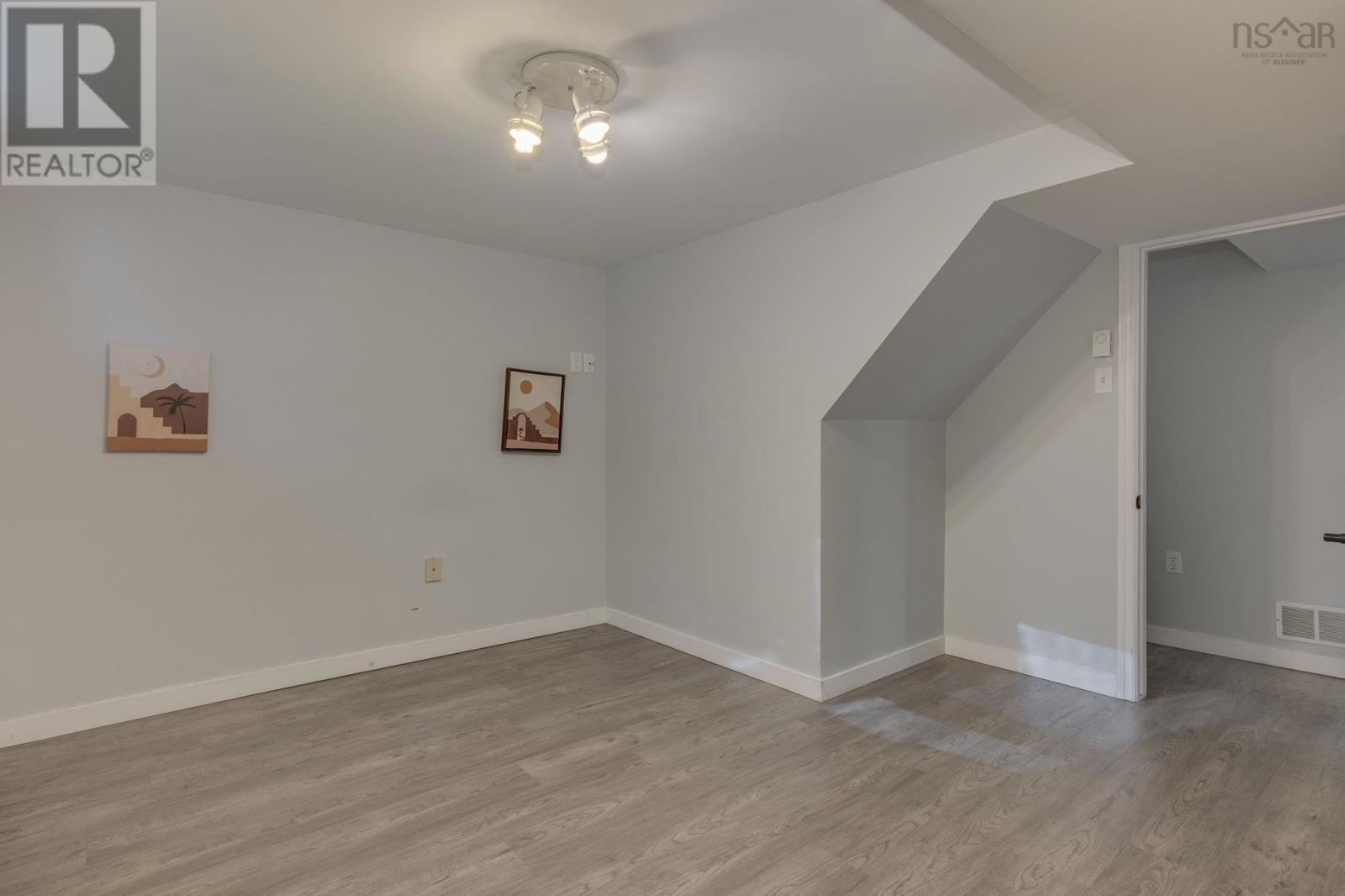 6975 Ward Avenue - 41