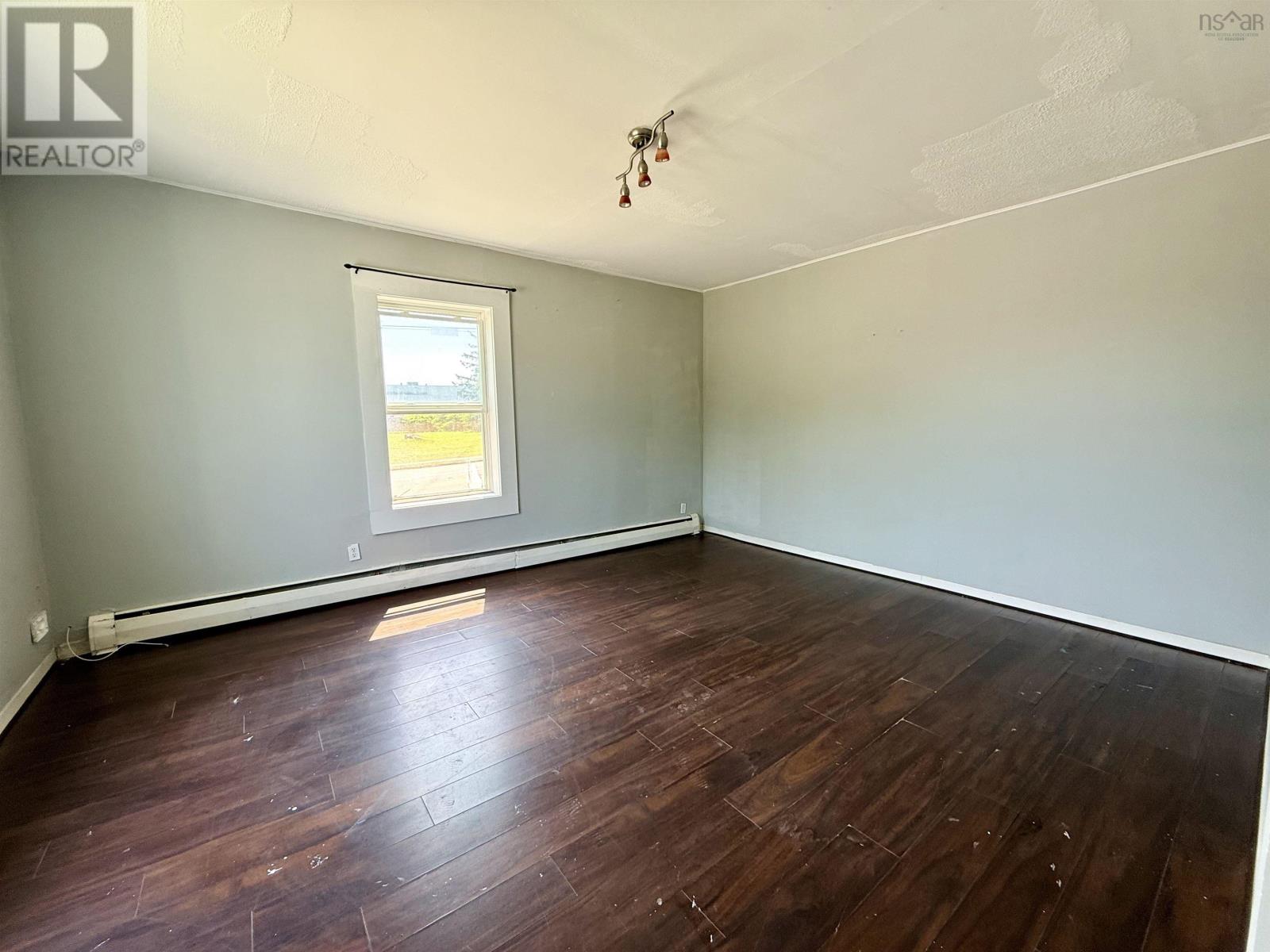 27 Starrs Road - 14