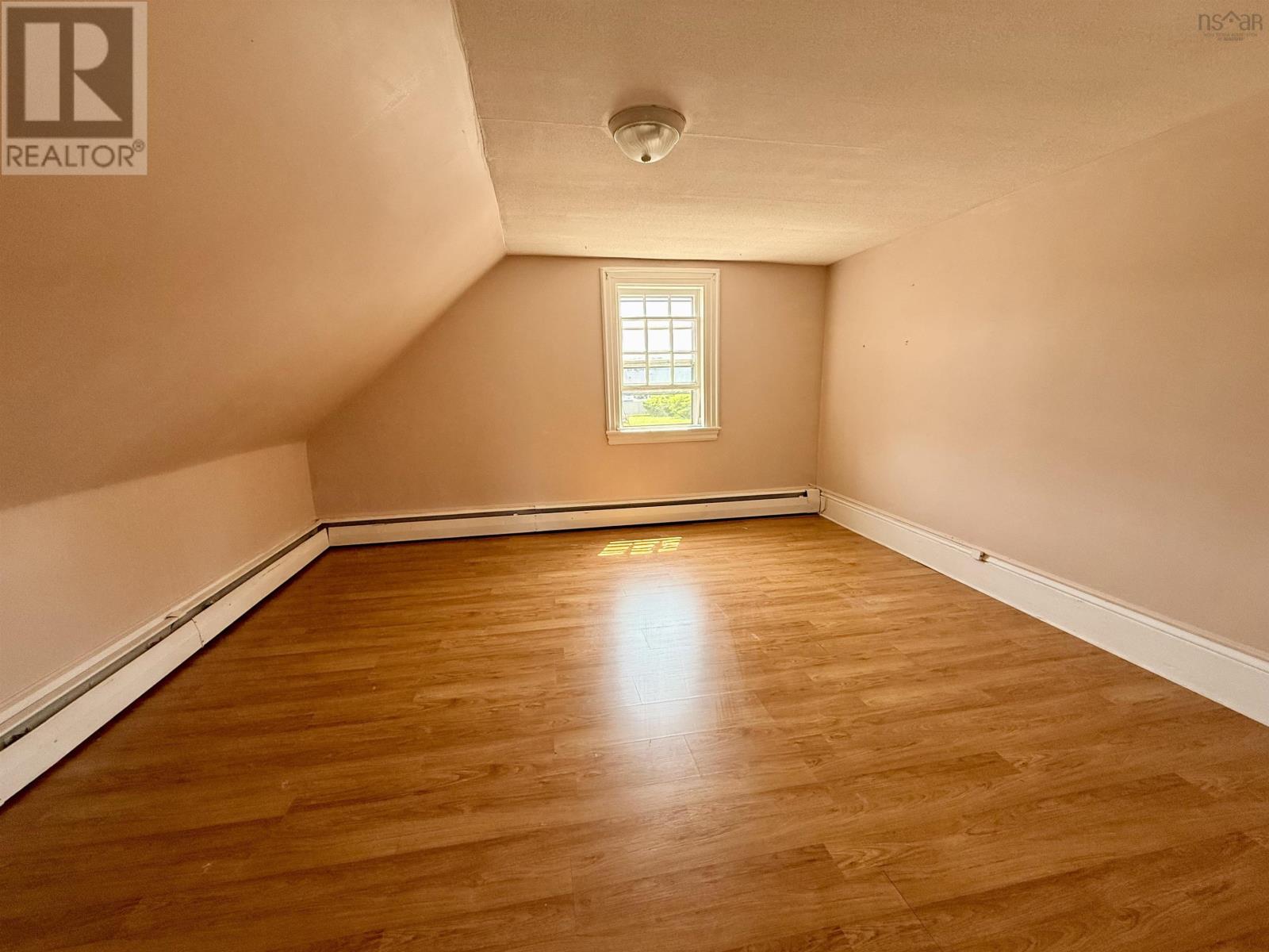 27 Starrs Road - 11