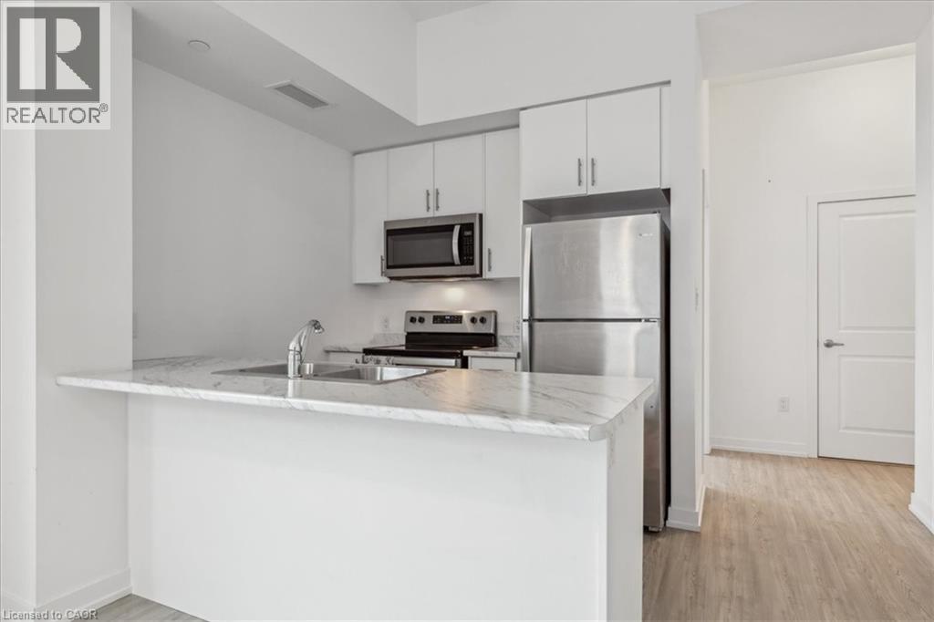 #115 450 DUNDAS Street E - 15