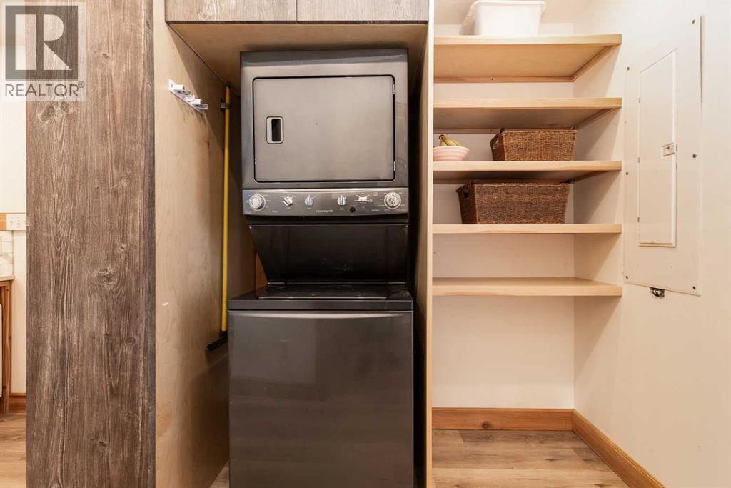 11333 20 Avenue - Image 15
