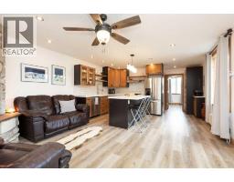 11333 20 Avenue, Blairmore, AB T0K0E0 Photo 16